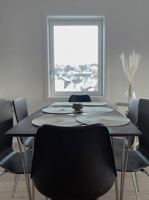 New Magnificent View Apartment Near The Centre ترومسو المظهر الخارجي الصورة